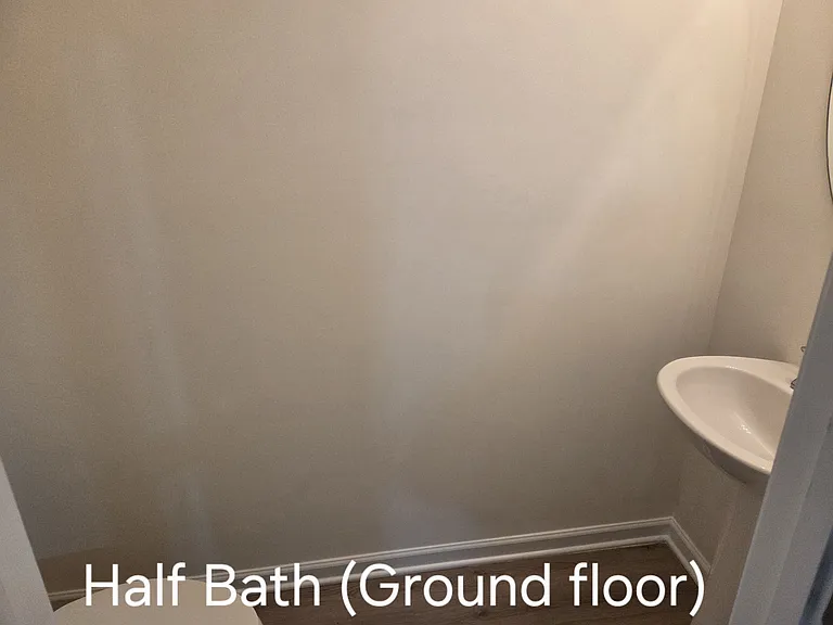 2144 Belmont Cir — Photo 13