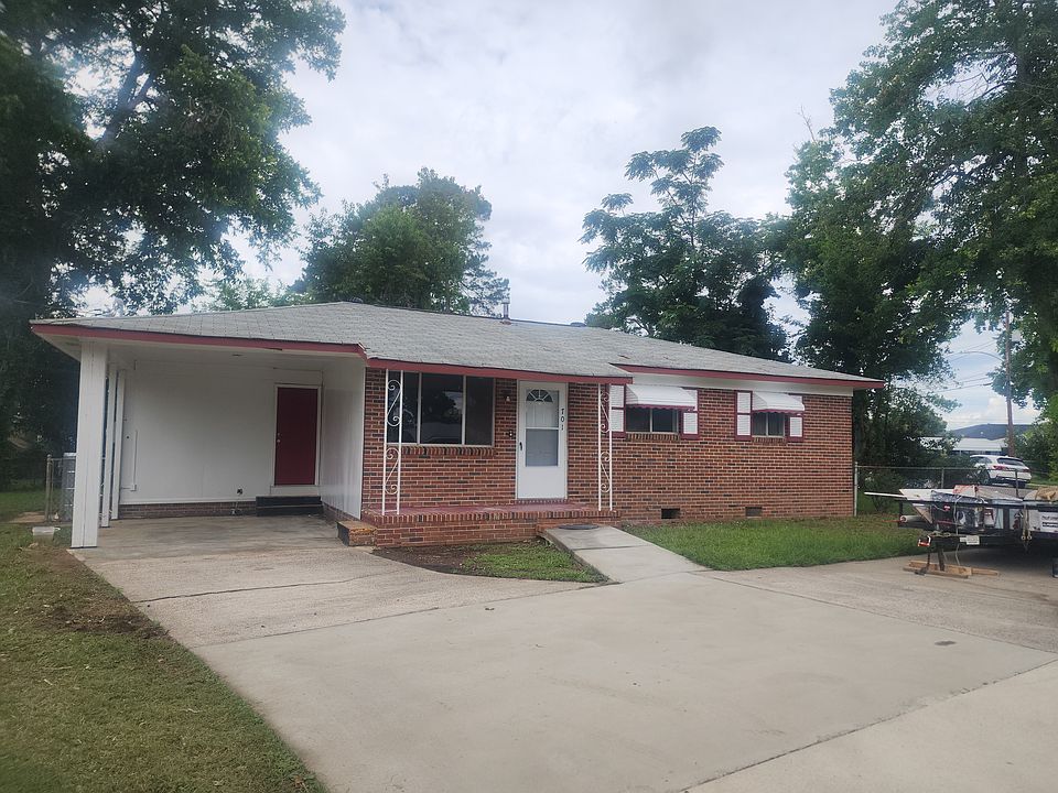 1st image of 701 Albany Ave