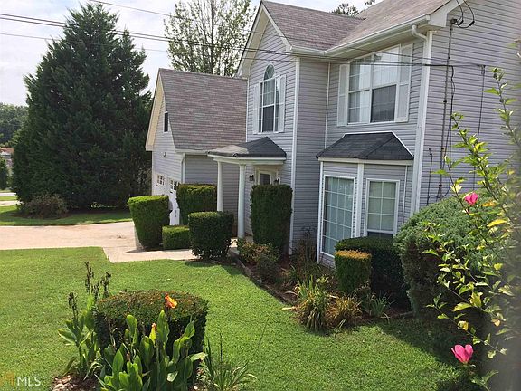2nd image of 1141 Berryhill Dr