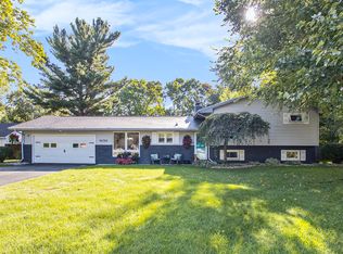 56722 Mark Manor Dr, Elkhart, IN 46516
