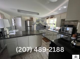 8 Valliere Ct, Skowhegan, ME 04976