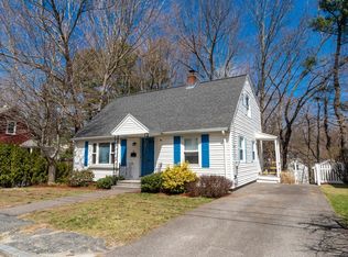 21 Rockrimmon Rd, Worcester, MA 01602