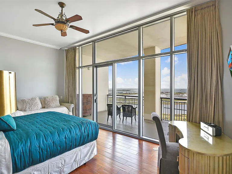 801 E Beach Dr #TW2704 — Photo 40
