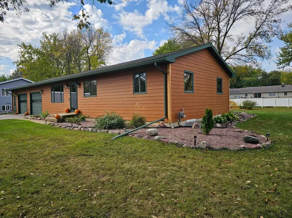 804 6th Ave SE, Pipestone, MN 56164