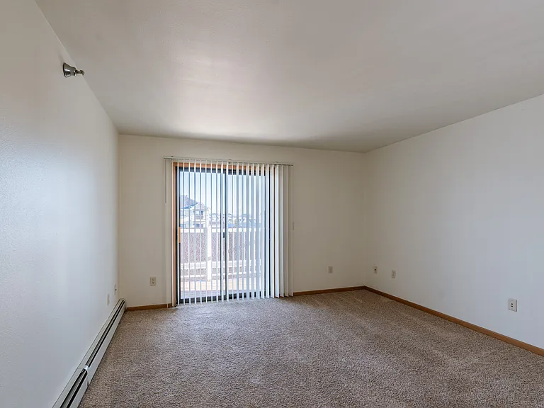 Grand Forks, ND Autumn Ridge Apartments | Living