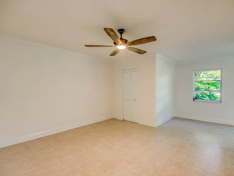 6865 Huntington Ln #105 — Photo 7