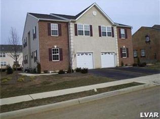 6828 Lincoln Dr, Macungie, PA 18062