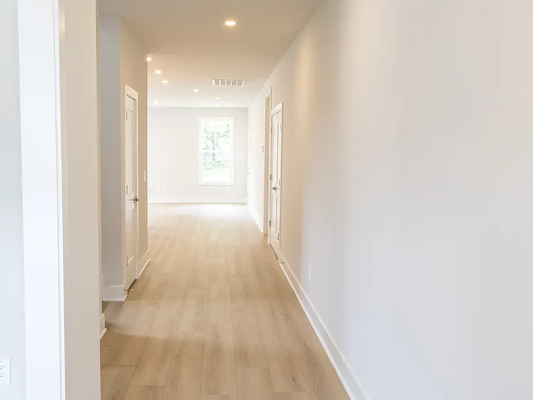 828 Silva Loop — Photo 32