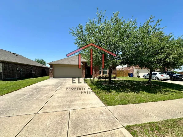 905 Silverthorne Dr, Burleson, TX 76028