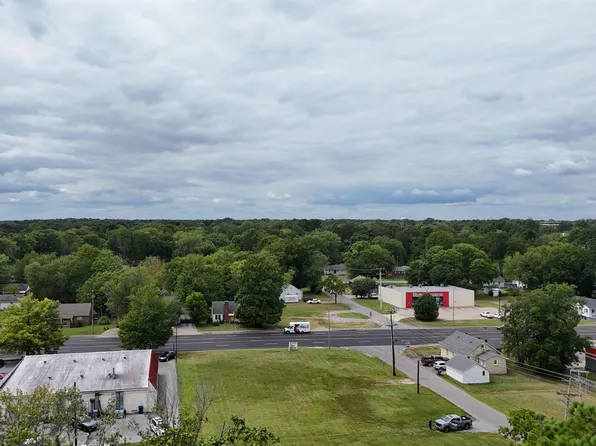 301 S 12th St, Murray, KY 42071