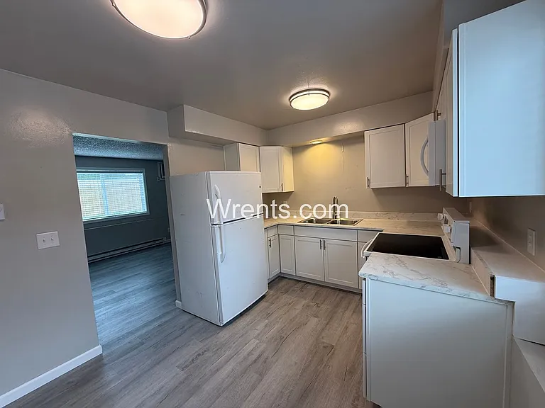 1718 W Boone Ave — Photo 16