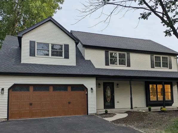 569 Boardman Cir, Bolingbrook, IL 60440