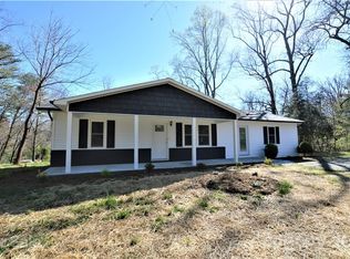 114 Roberts Ln SE, Lenoir, NC 28645