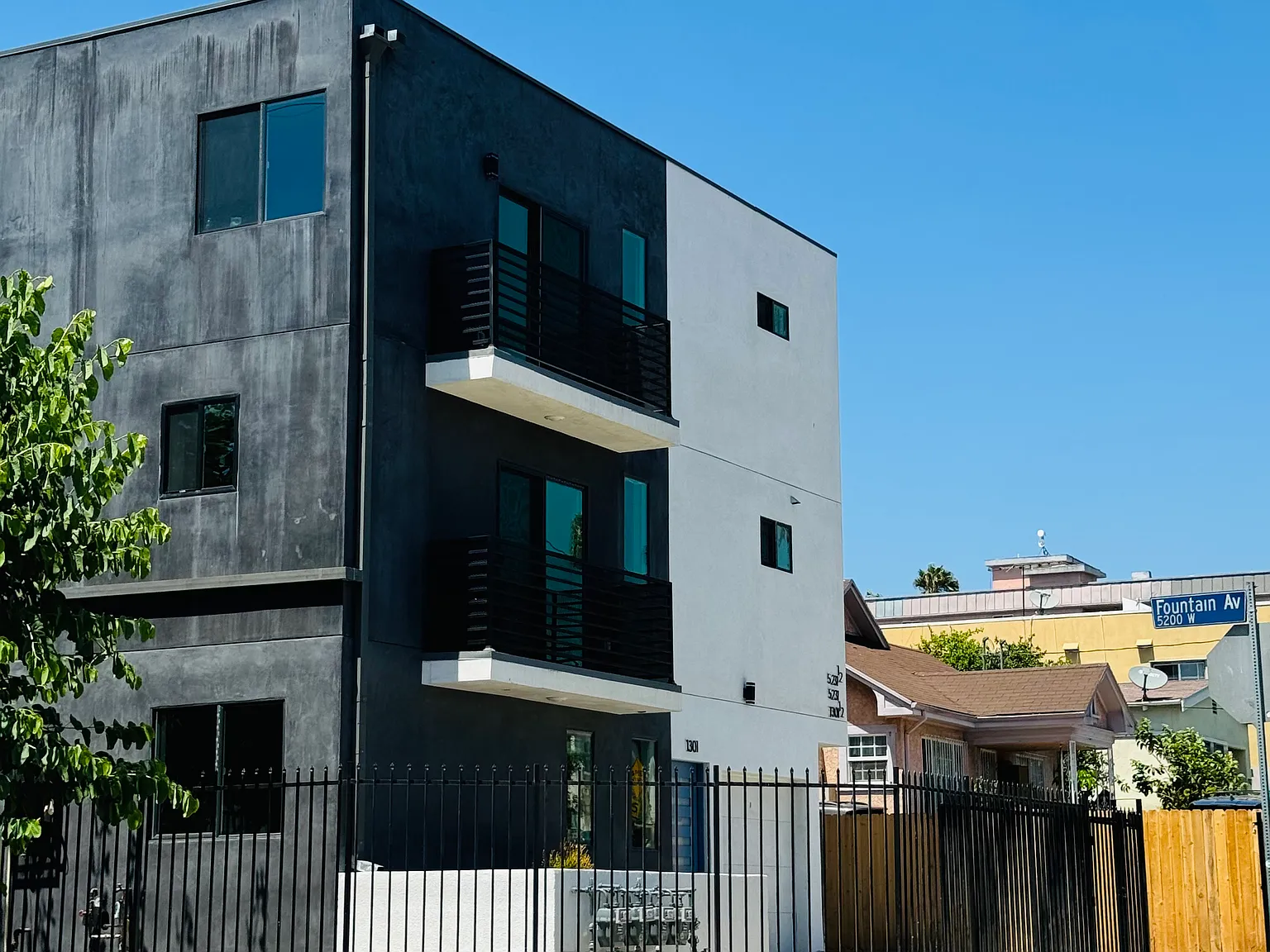 1 bed, 1500 sqft, $999 — Photo 4