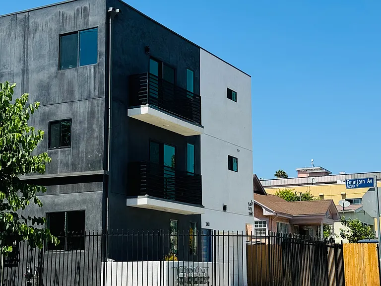 1301 N Kingsley Dr #19 — Photo 4