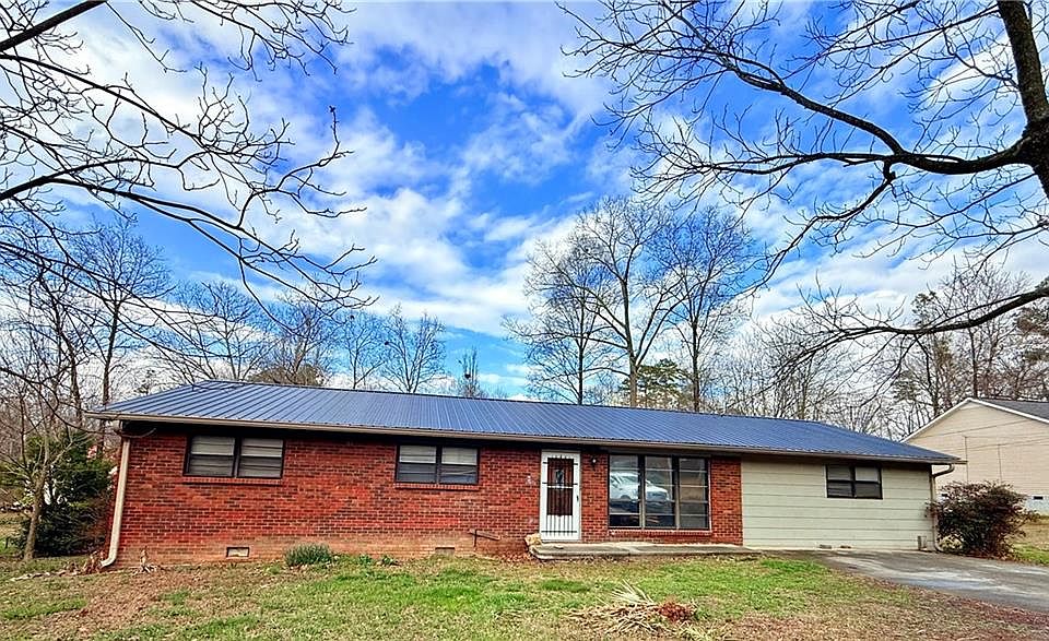 1st image of 308 Thor Ave