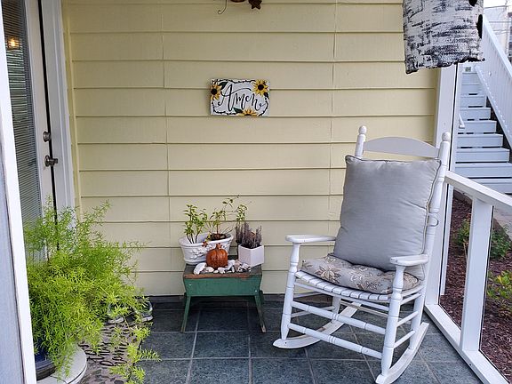 Front Porch and Entry Way