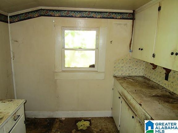 4th image of 228 Kyser Ave