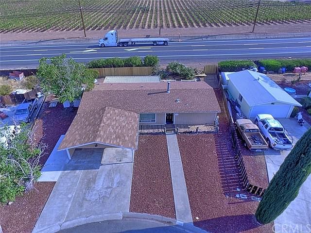 1st image of 13901 Hickory Ln