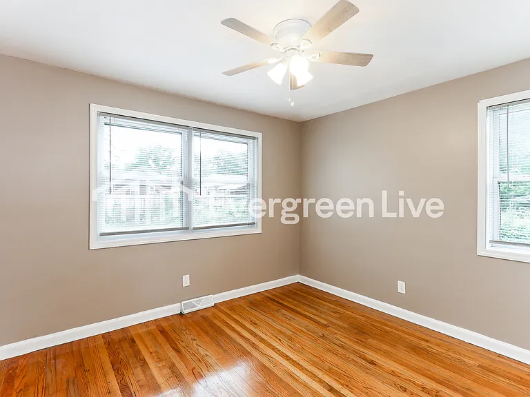 2013 Garr Dr — Photo 10
