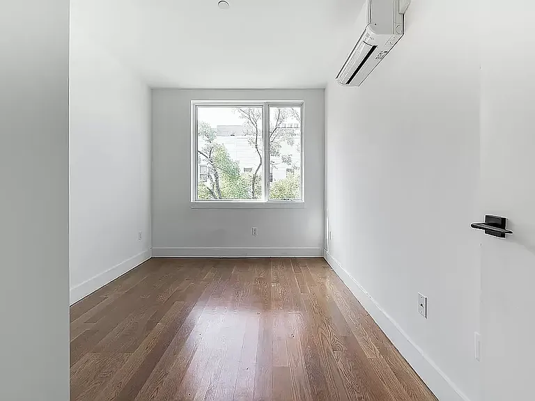 242 Newkirk Ave #1C — Photo 6