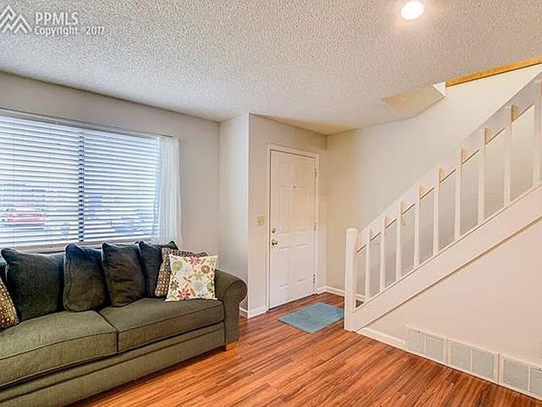 5517 Mansfield Ct — Photo 24