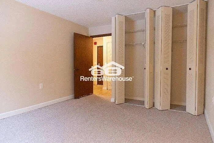 6615 Lake Shore Dr S #115 — Photo 16