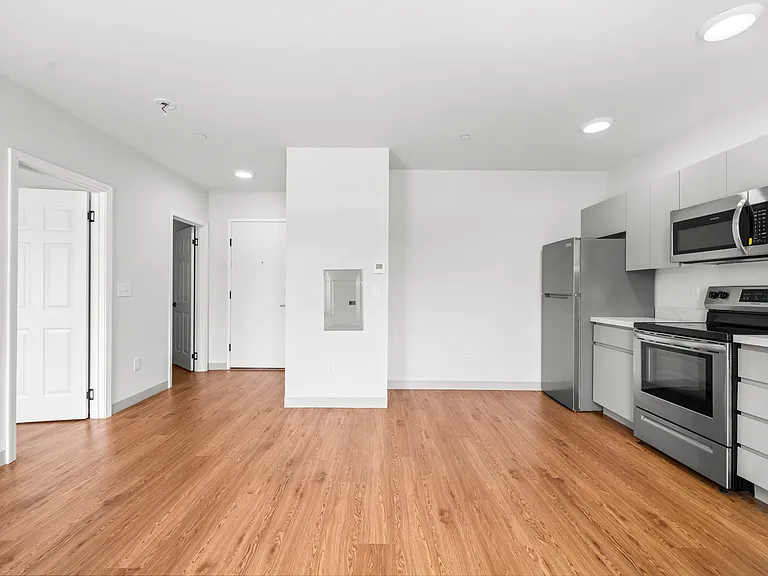 158 Main St — Photo 9