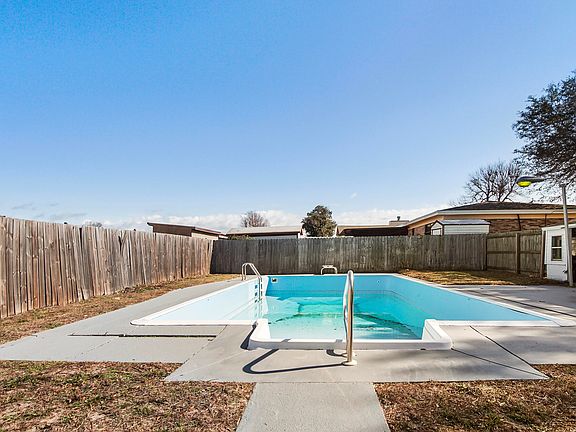 5th image of 6001 Minneola St