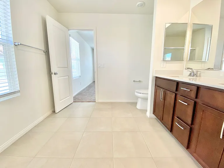 2610 Ercolano St — Photo 23