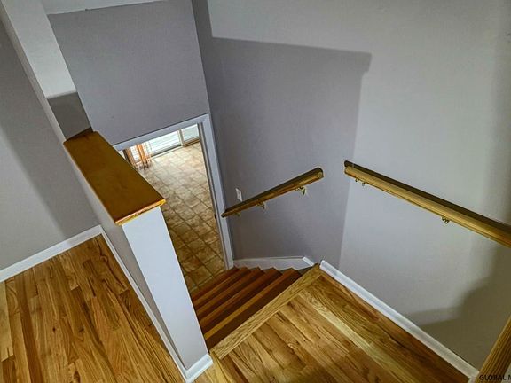 3rd image of 23 Dublin Dr