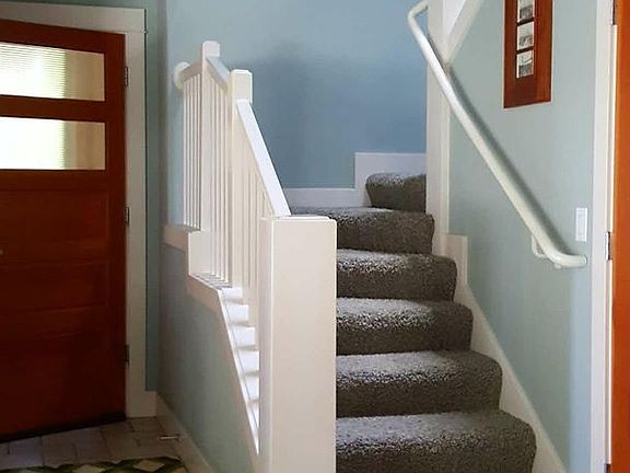 3rd image of 7921 Goodman Dr NW