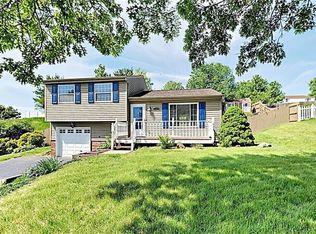 125 Lager Dr, Gibsonia, PA