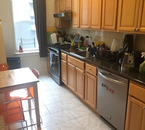 3rd image of 563 Rogers Ave APT 2