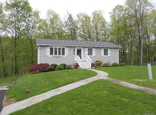 17 Sapling Ct, Patterson, NY 12563