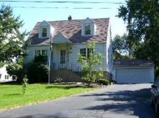 6243 Pershing Ave, Downers Grove, IL 60516