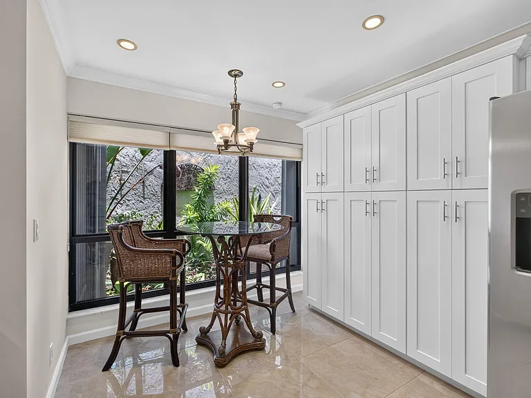 65 Balfour Rd E — Photo 6