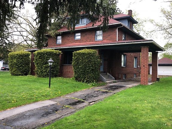 2nd image of 150 Lowell Ave