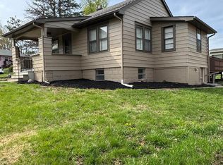 3960 Curtis Ave, Omaha, NE 68111