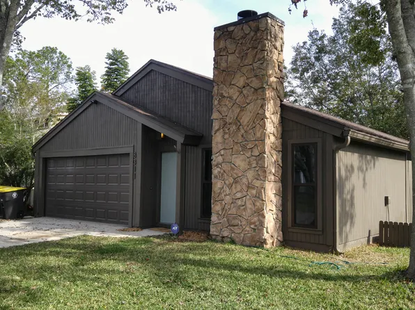 8311 N Daisy Ln, Jacksonville, FL 32244