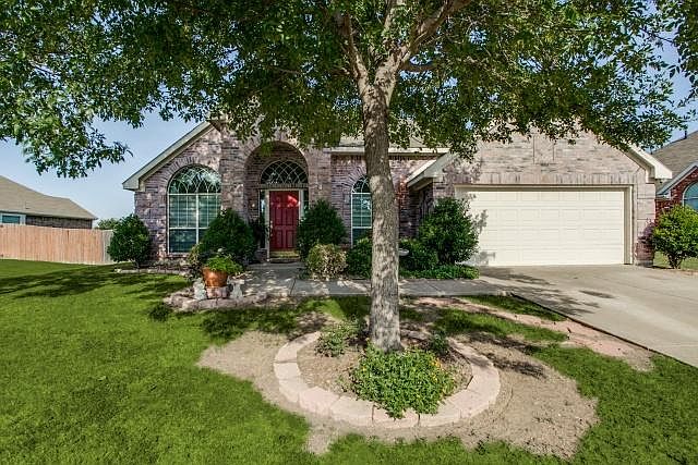 1st image of 307 Goldenrain Dr