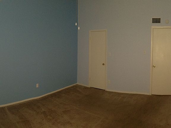Bedroom #1 (walk-in closet)