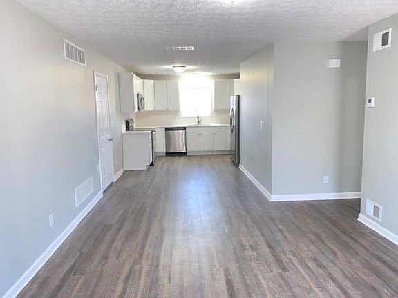 5th image of 1495 Willow View Dr