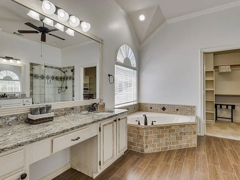 2800 Cherry Spring Ct — Photo 20
