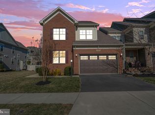 44260 Mimosa Grove Sq, Leesburg, VA 20176