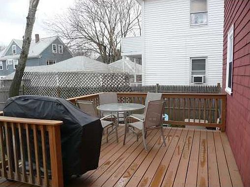 5th image of 150 Narragansett St