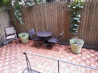 110 E 7th St APT 1, New York, NY 10009