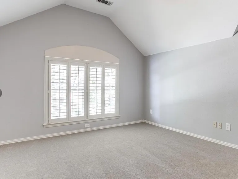 801 Shorecrest Dr — Photo 11