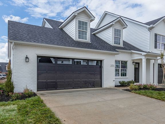 3rd image of 3213 Clemons Cir #61