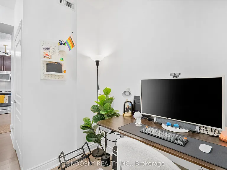 3170 Erin Mills Pkwy #311 — Photo 25